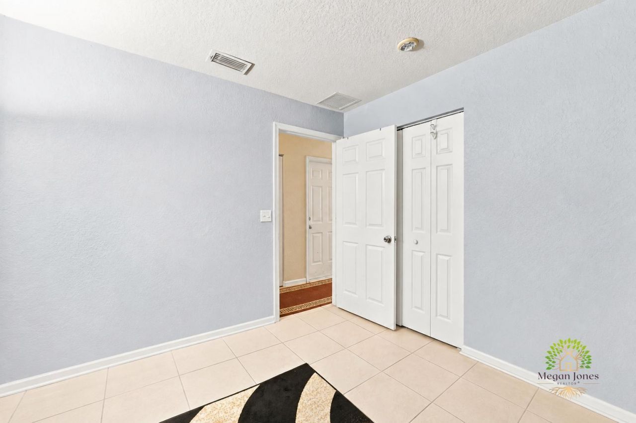 5863 Azalea Circle, West Palm Beach, FL 33415 Photo