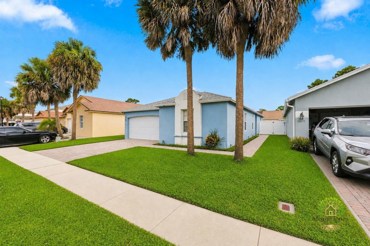 5863 Azalea Circle, West Palm Beach, FL 33415 Photo