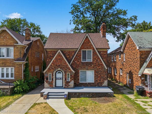 17553 Roselawn Street, Detroit, Mi 48221