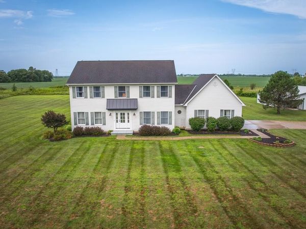 17789 London Road , Williamsport, OH 43164