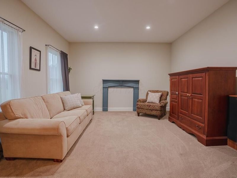 17789 London Road , Williamsport, OH 43164 Photo 36