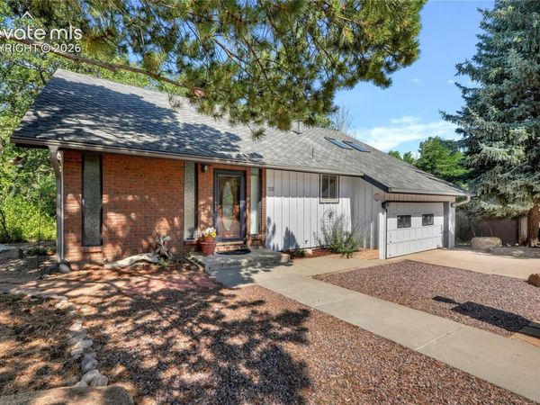 30 Sandra Lane, Manitou Springs, CO 80829