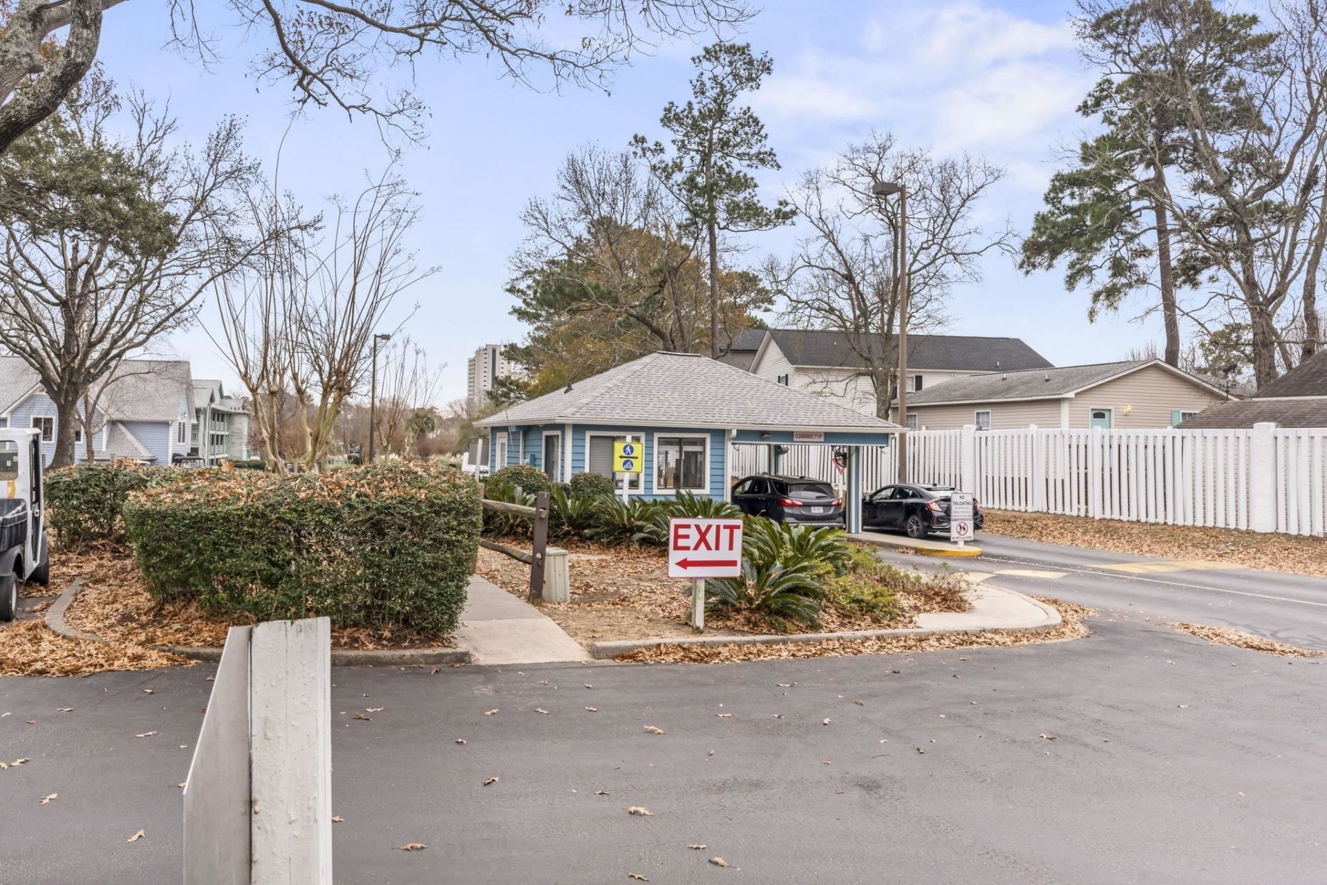5905 S Kings Hwy.  Photo 39