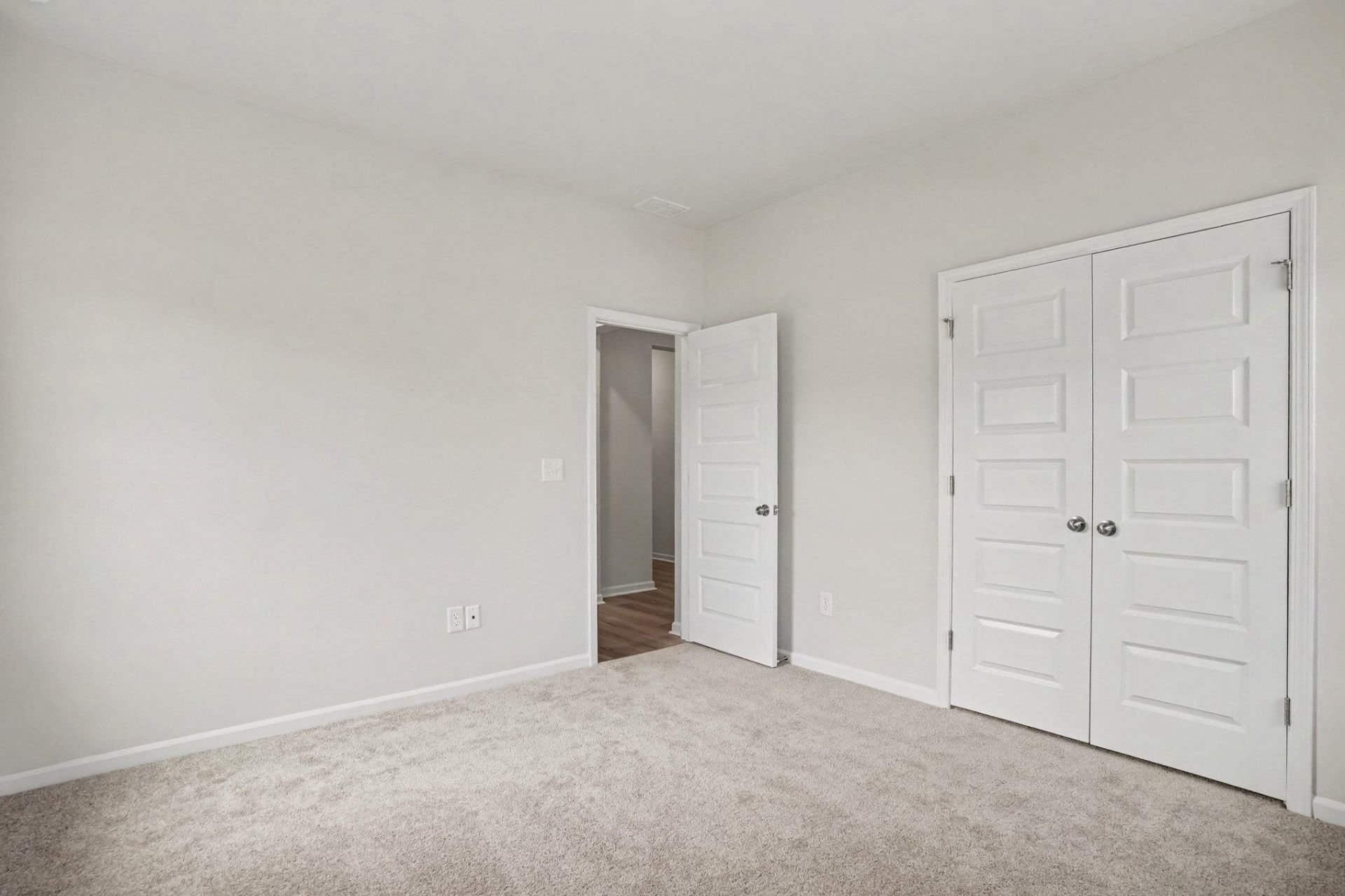 5015 Selene Ct. Photo 20