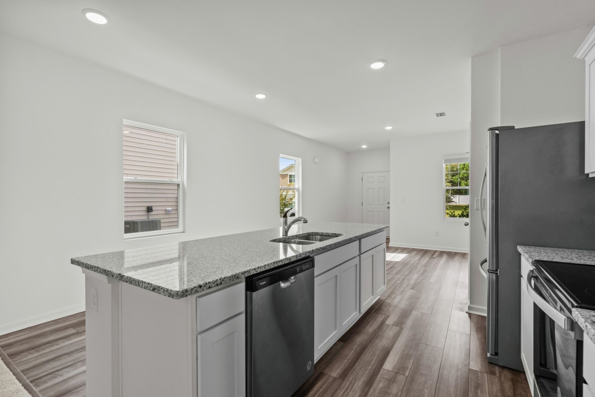 141 Covey Rise Dr Photo 12