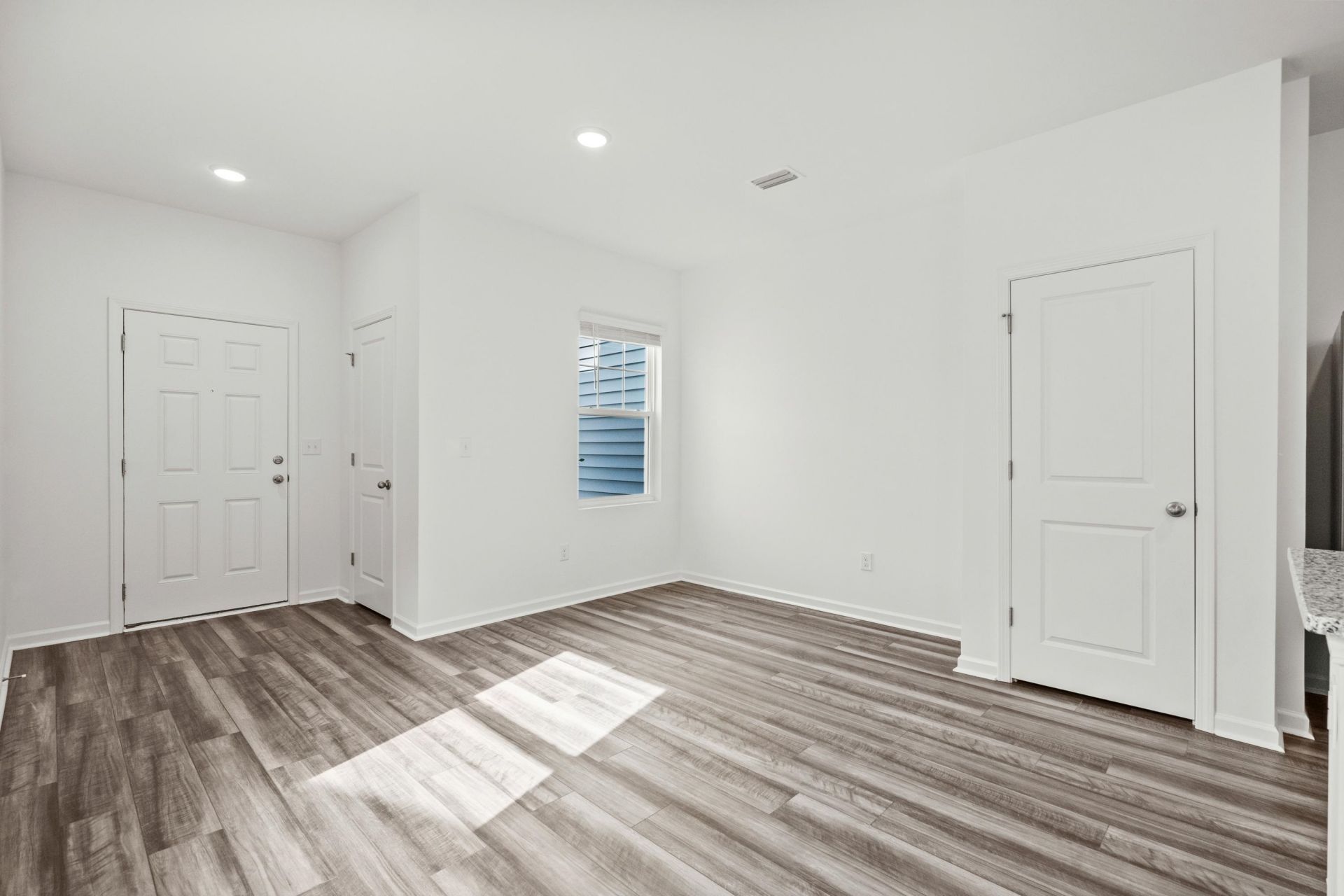 141 Covey Rise Dr Photo 7