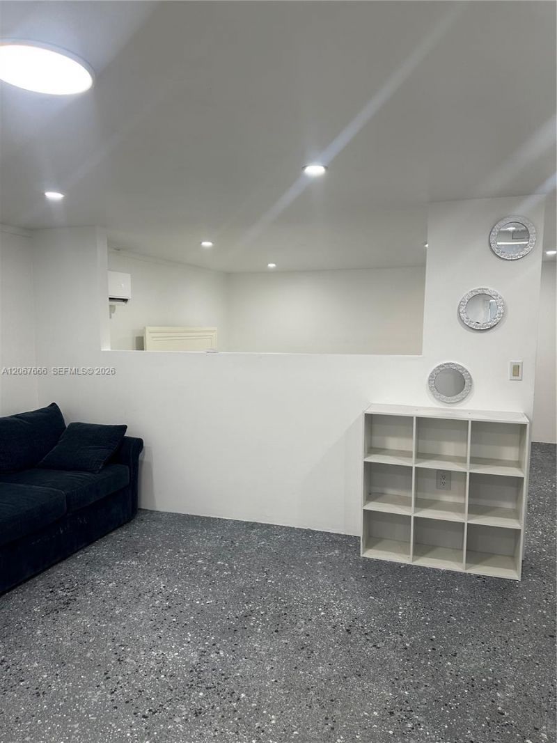 1725 NW 9th Ave , Unit Studio, Fort Lauderdale, FL 33311 Photo
