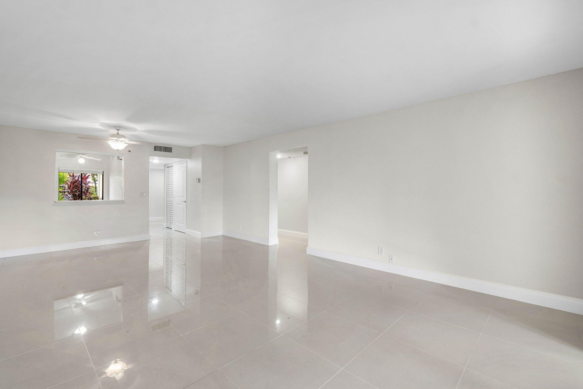 7290 Kinghurst Drive, Unit 106, Delray Beach, FL 33446 Photo