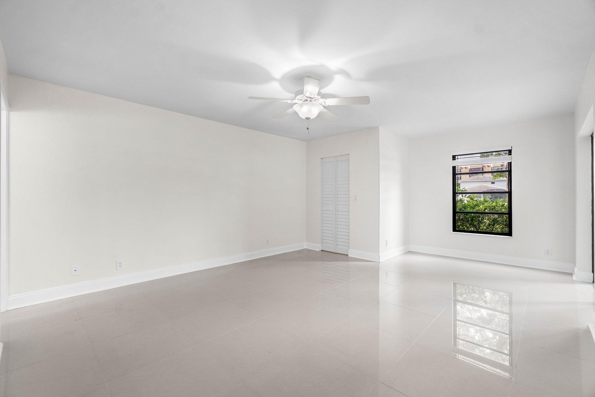 7290 Kinghurst Drive, Unit 106, Delray Beach, FL 33446 Photo