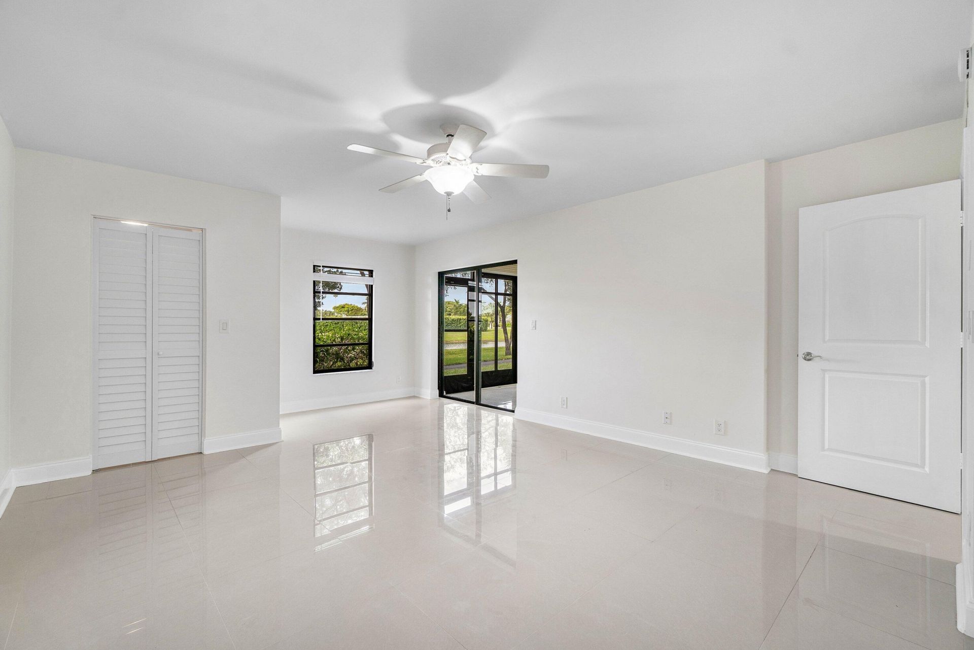 7290 Kinghurst Drive, Unit 106, Delray Beach, FL 33446 Photo