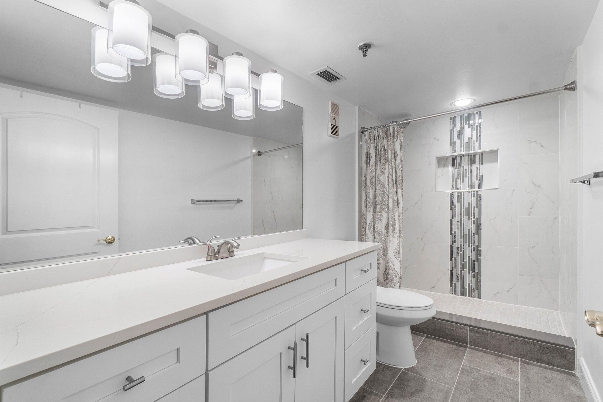 7290 Kinghurst Drive, Unit 106, Delray Beach, FL 33446 Photo