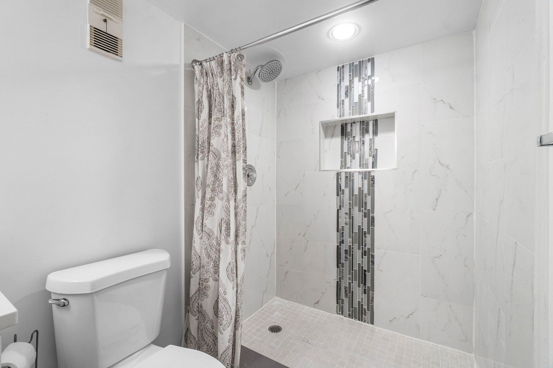 7290 Kinghurst Drive, Unit 106, Delray Beach, FL 33446 Photo