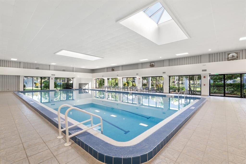 7290 Kinghurst Drive, Unit 106, Delray Beach, FL 33446 Photo