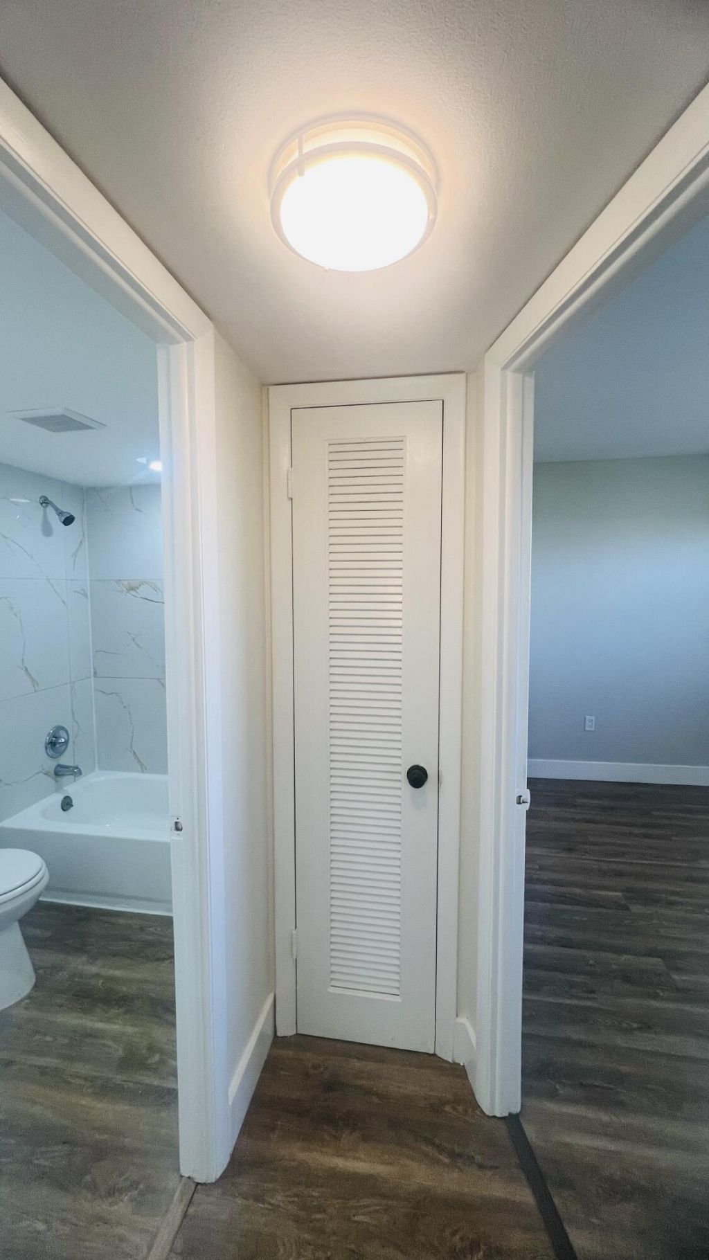 8345 Sunrise Lakes Boulevard, Unit 304, Sunrise, FL 33322 Photo