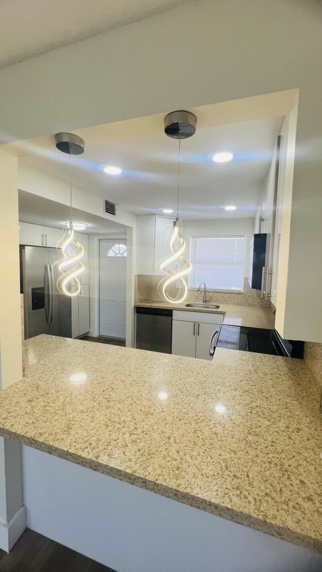 8345 Sunrise Lakes Boulevard, Unit 304, Sunrise, FL 33322 Photo