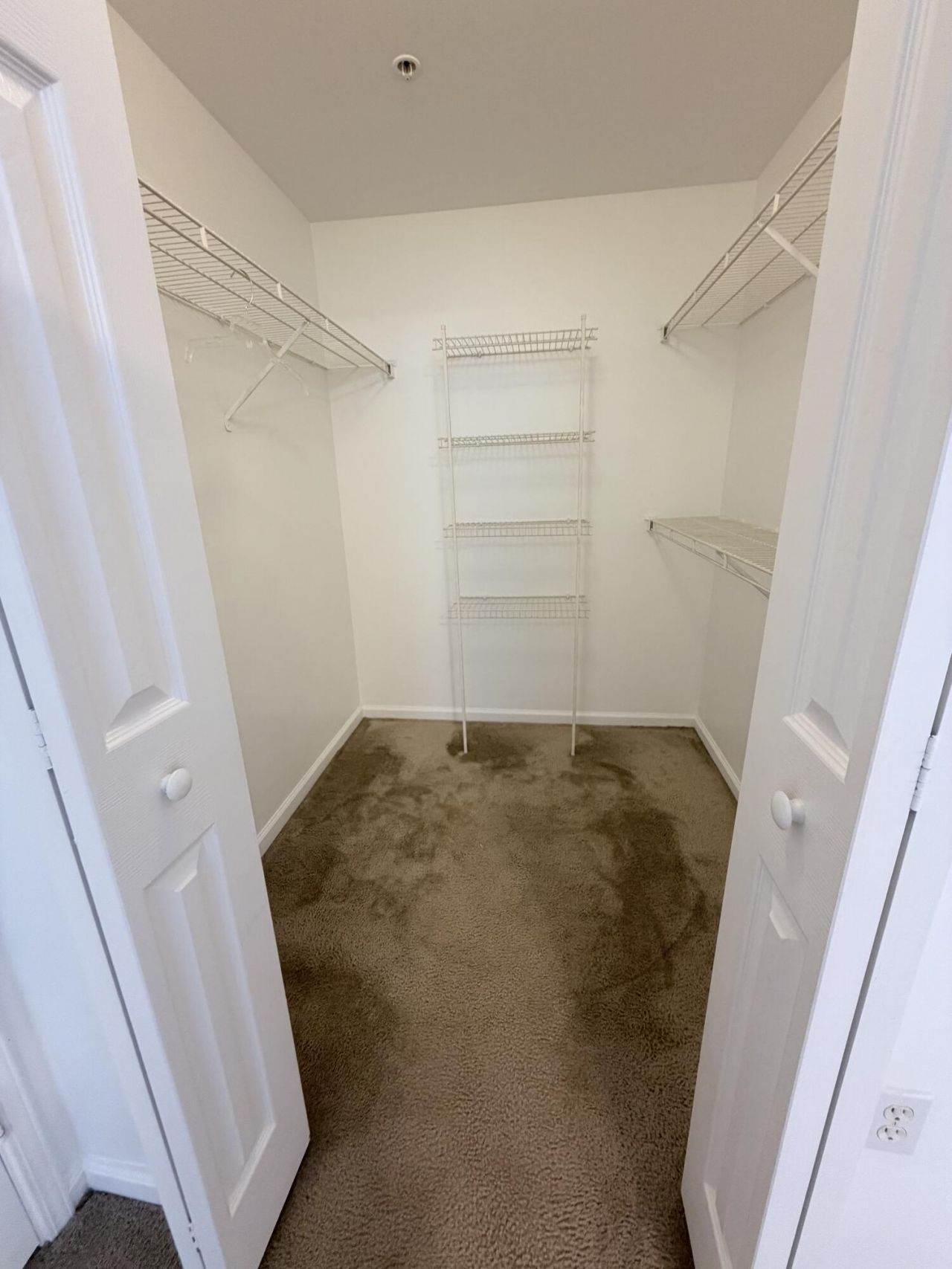 630 S Sapodilla Avenue, Unit 323, West Palm Beach, FL 33401 Photo