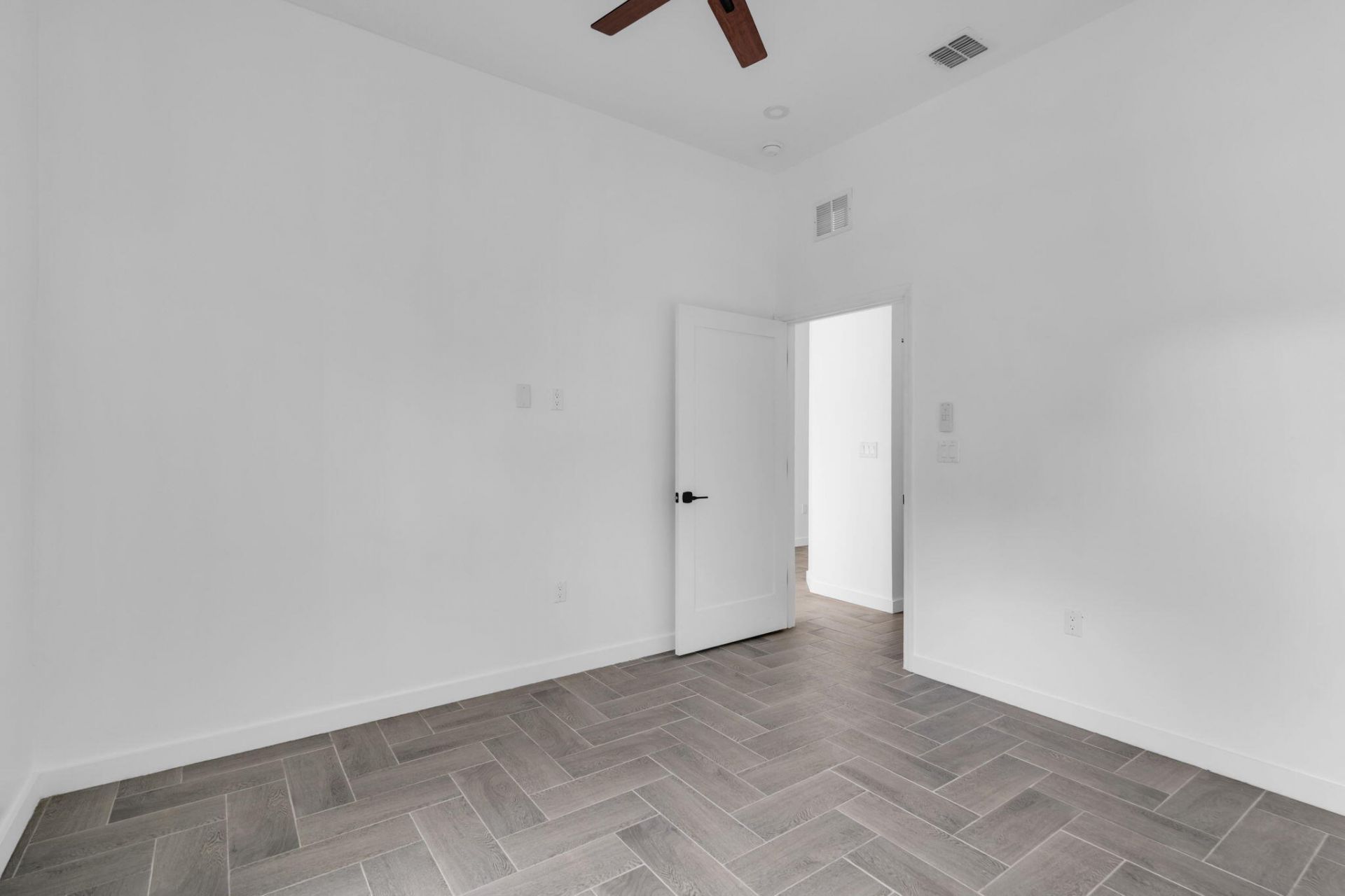 867 NW 27th Terrace, Fort Lauderdale, FL 33311 Photo