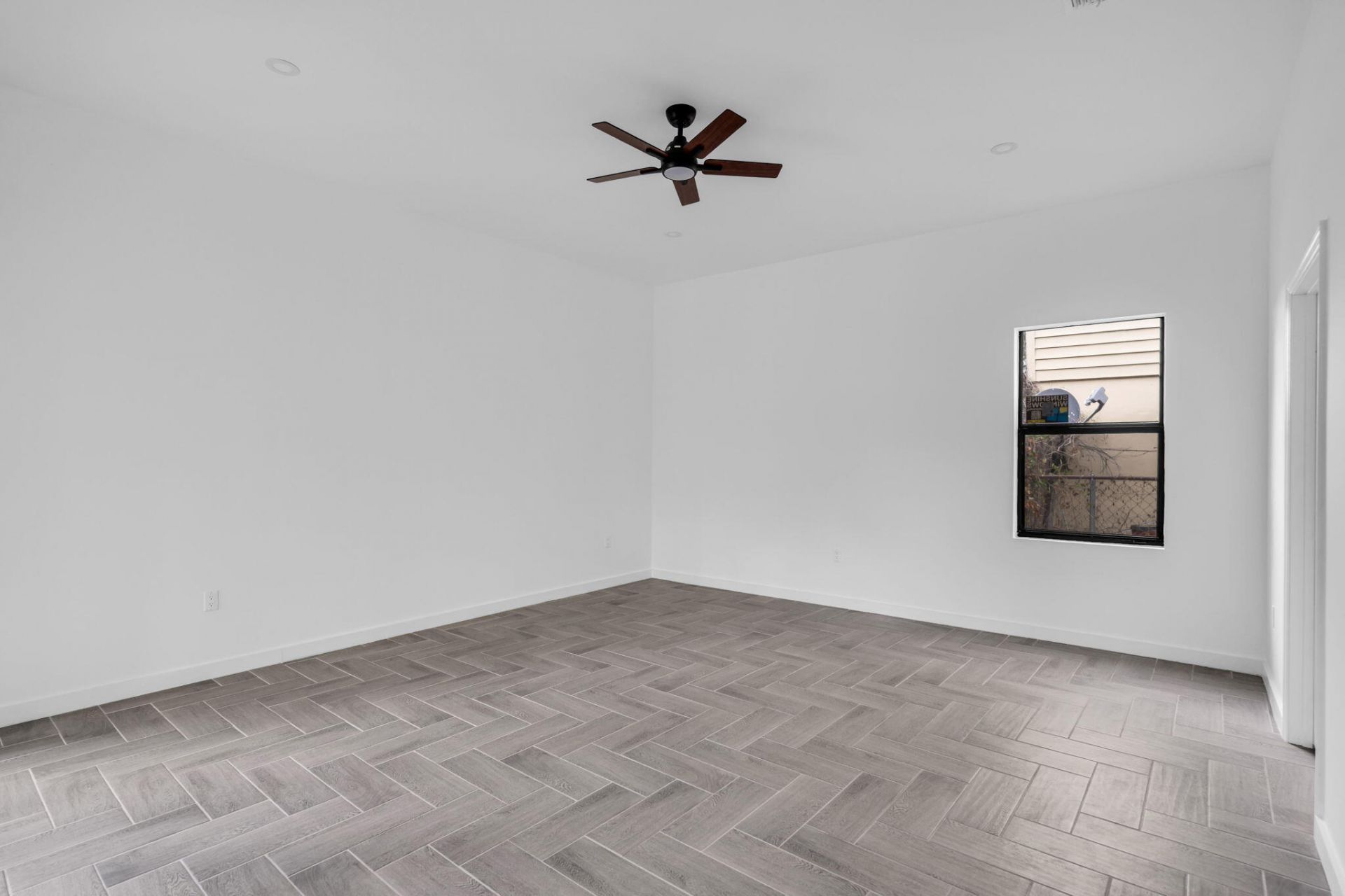 867 NW 27th Terrace, Fort Lauderdale, FL 33311 Photo