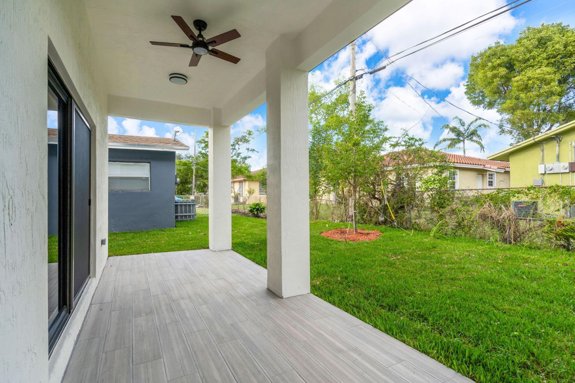 867 NW 27th Terrace, Fort Lauderdale, FL 33311 Photo