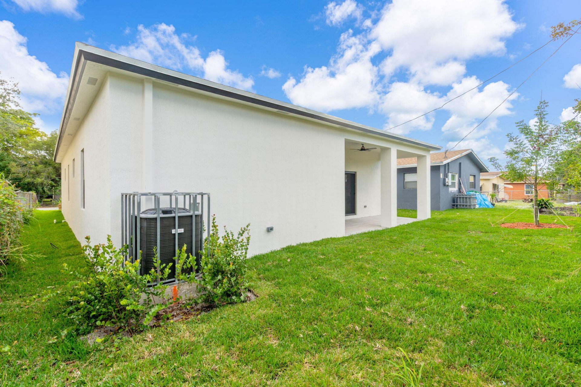 867 NW 27th Terrace, Fort Lauderdale, FL 33311 Photo