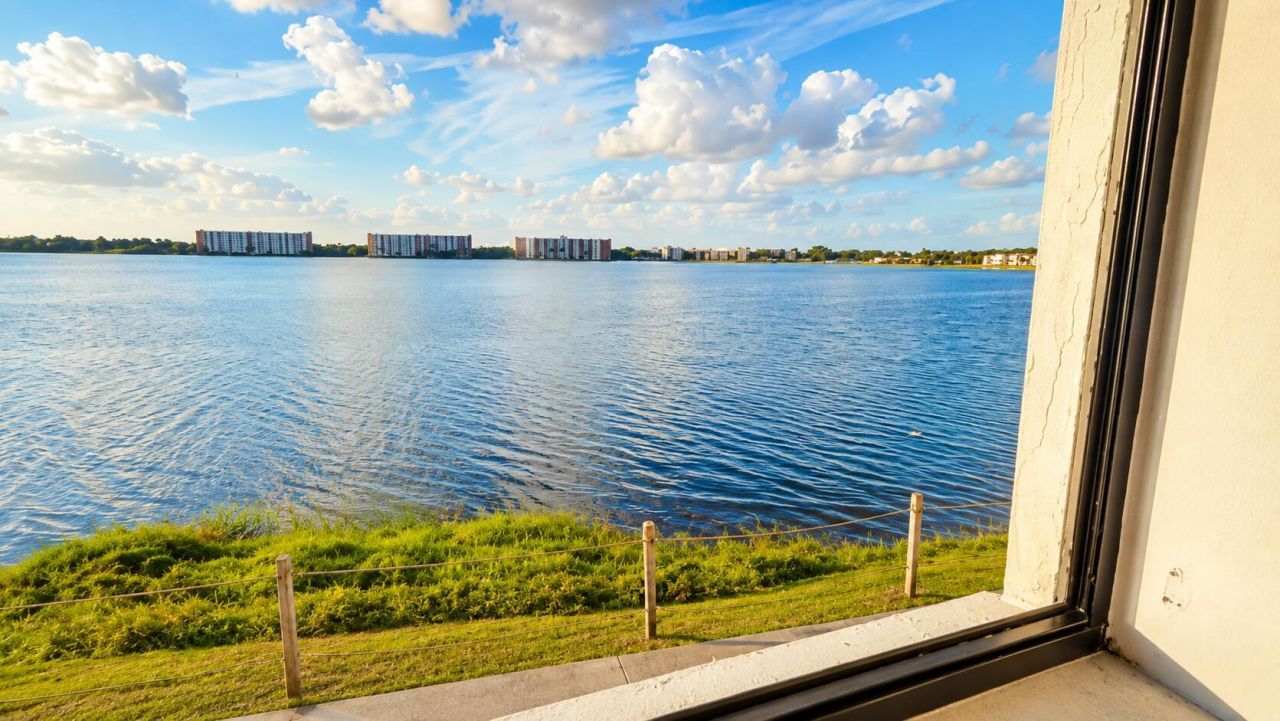 115 Lake Emerald Drive, Unit 210, Oakland Park, FL 33309 Photo