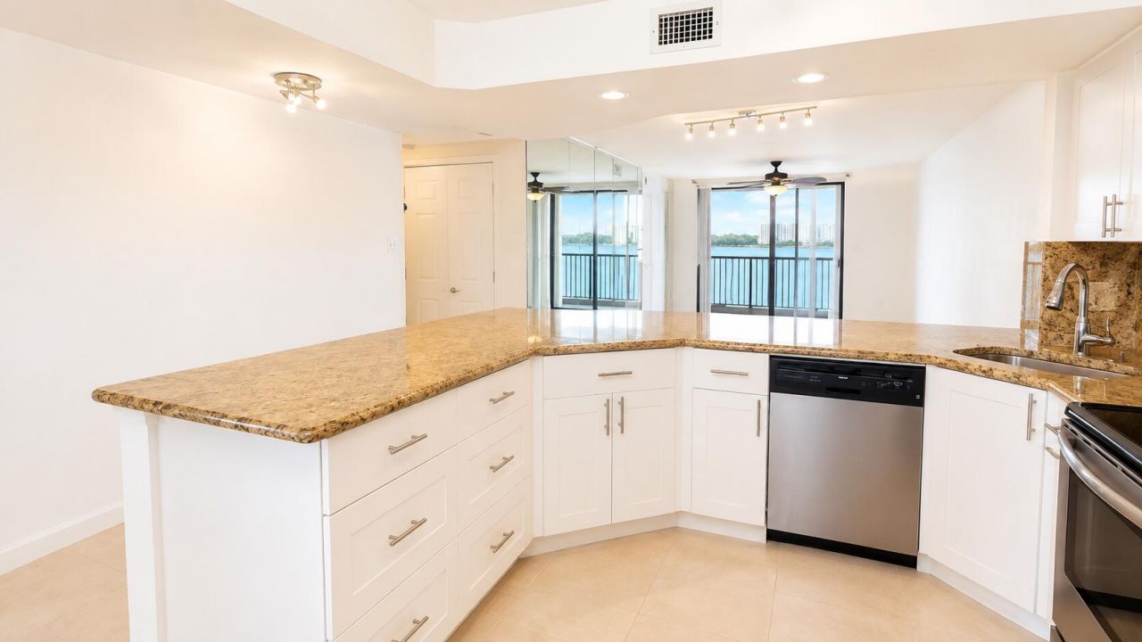 115 Lake Emerald Drive, Unit 210, Oakland Park, FL 33309 Photo