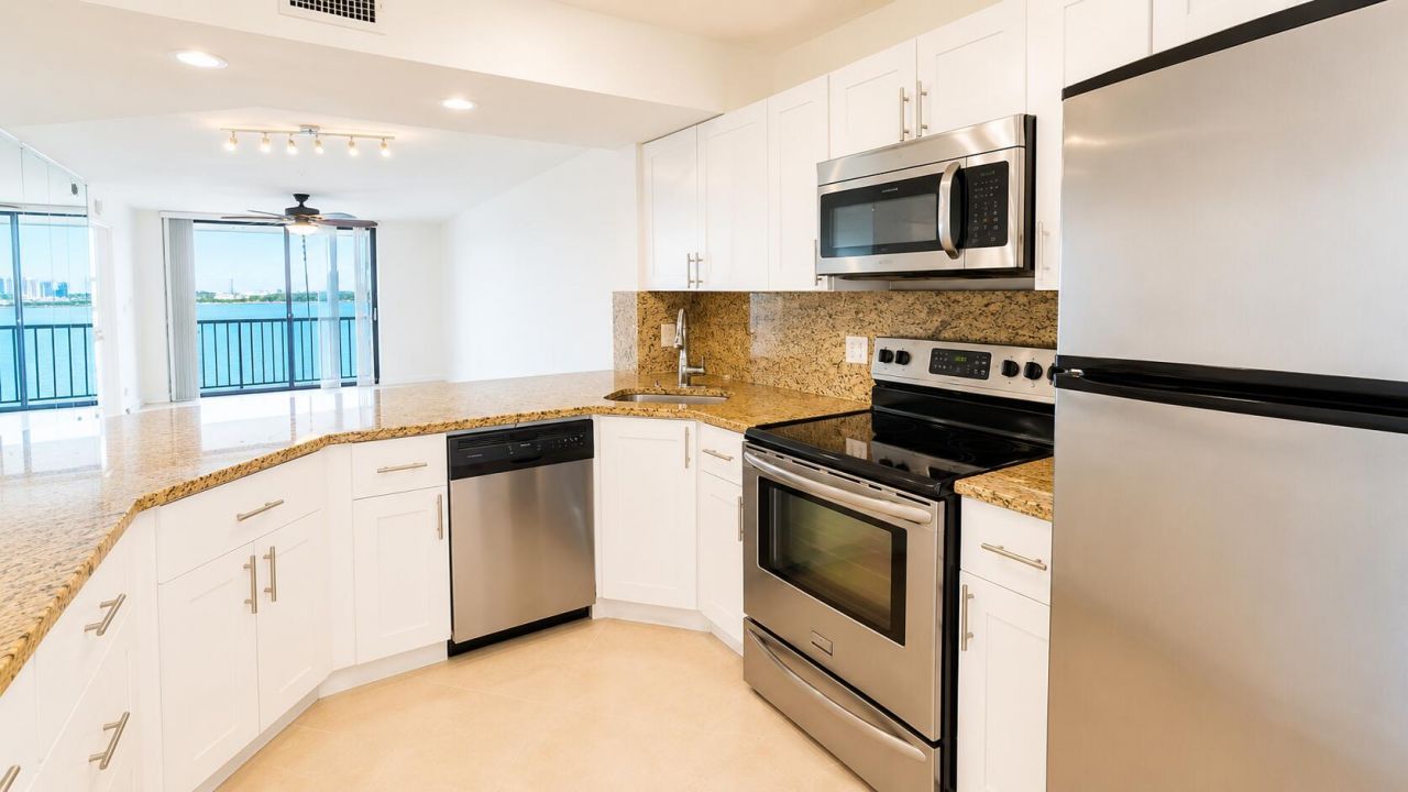 115 Lake Emerald Drive, Unit 210, Oakland Park, FL 33309 Photo