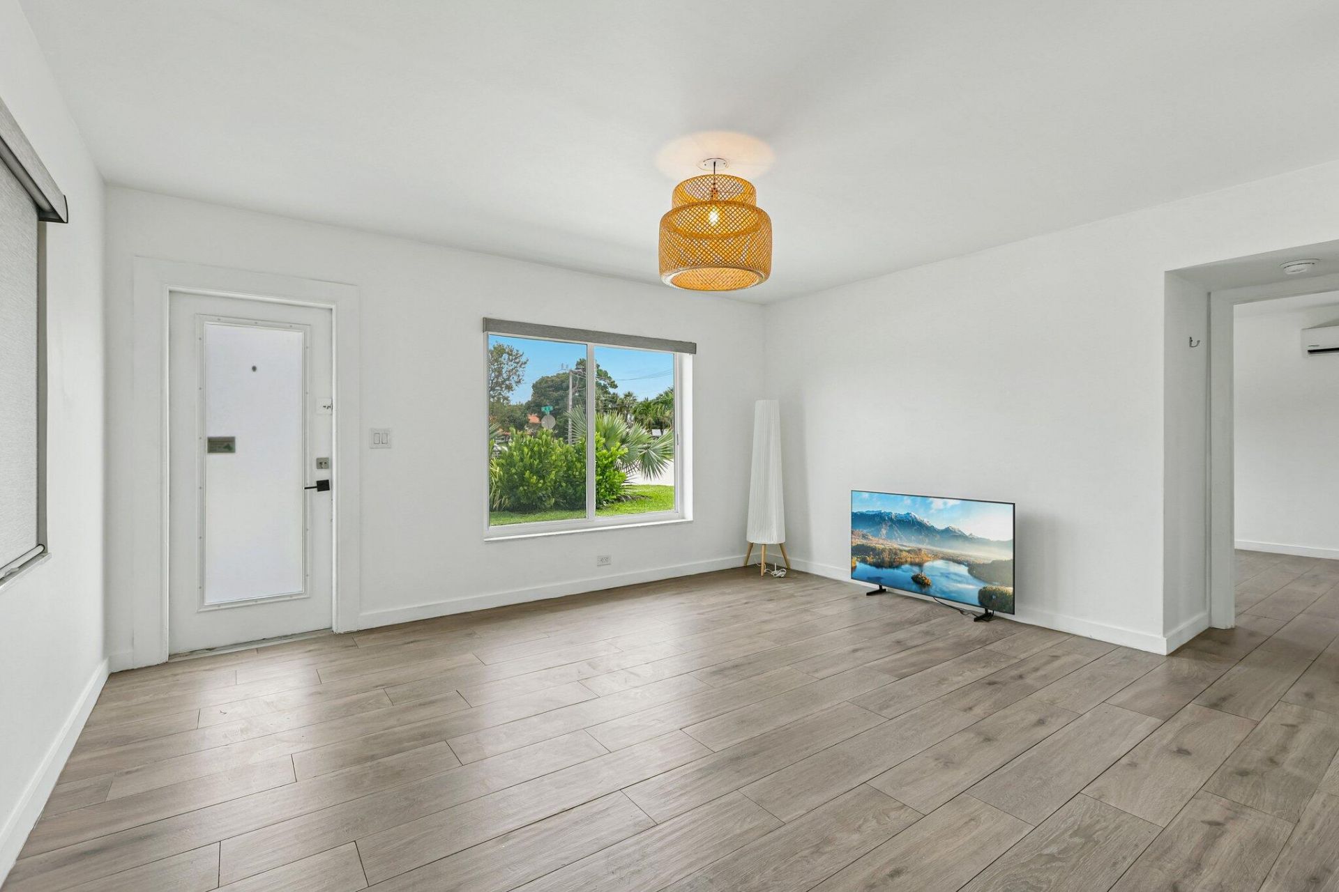 2304 SE 13th Court, Pompano Beach, FL 33062 Photo
