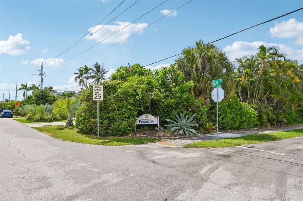 2304 SE 13th Court, Pompano Beach, FL 33062 Photo
