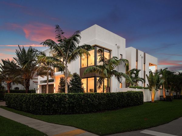 400 NE 4TH Street, Boca Raton, FL 33432