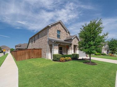 10101 Lakemont, Fort Worth, TX 76131