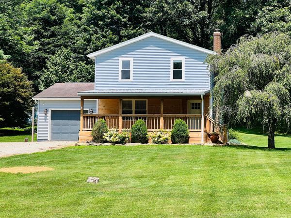 41 N Lake Drive NE, Newark, OH 43055