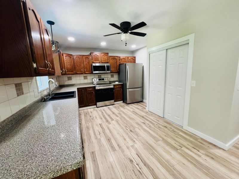 41 N Lake Drive NE, Newark, OH 43055 Photo 9