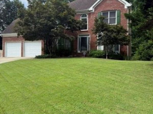 503 Deer Cliff Court , Woodstock, GA 30189