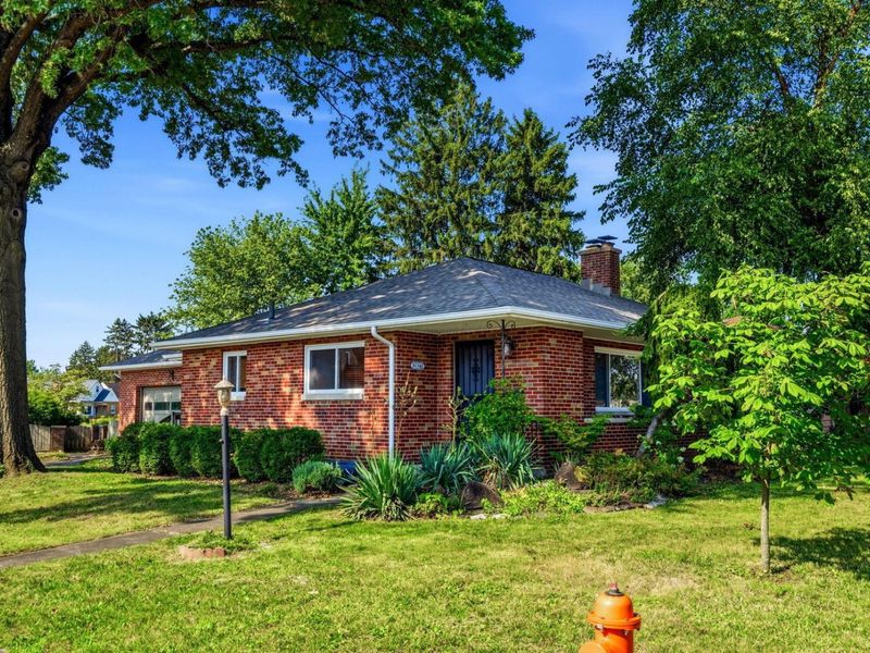 2827 DOVER Road, Columbus, OH 43209 Photo 3