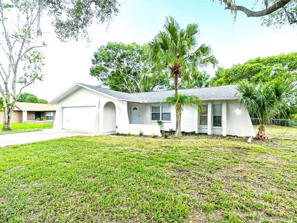 7949 KNIGHT DRIVE, NEW PORT RICHEY, FL 34653