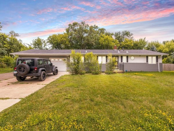 2656 Fremont Avenue E, Maplewood, MN 55119
