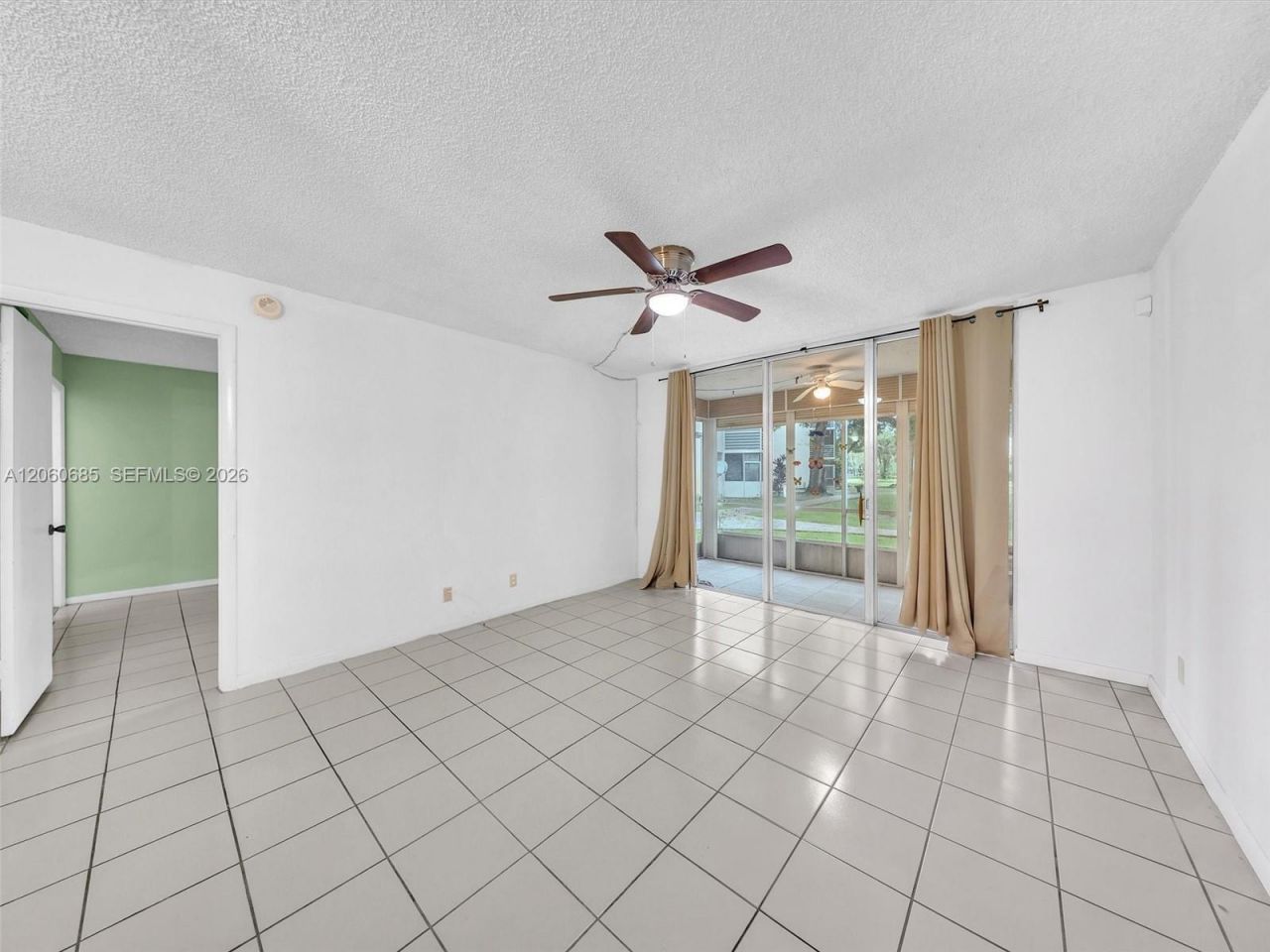 3070 NW 48th Ter, Unit 111, Lauderdale Lakes, FL 33313 Photo