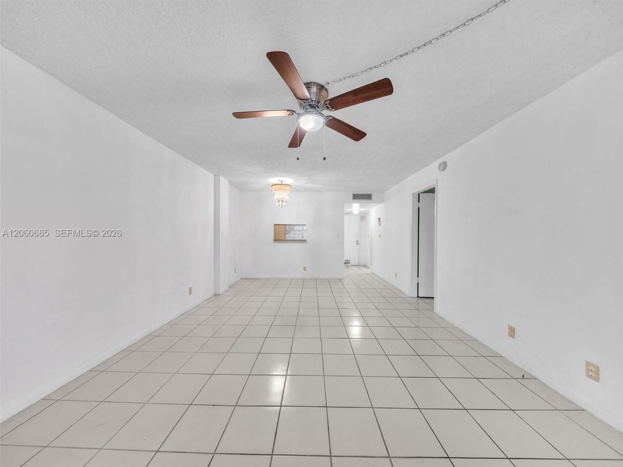 3070 NW 48th Ter, Unit 111, Lauderdale Lakes, FL 33313 Photo