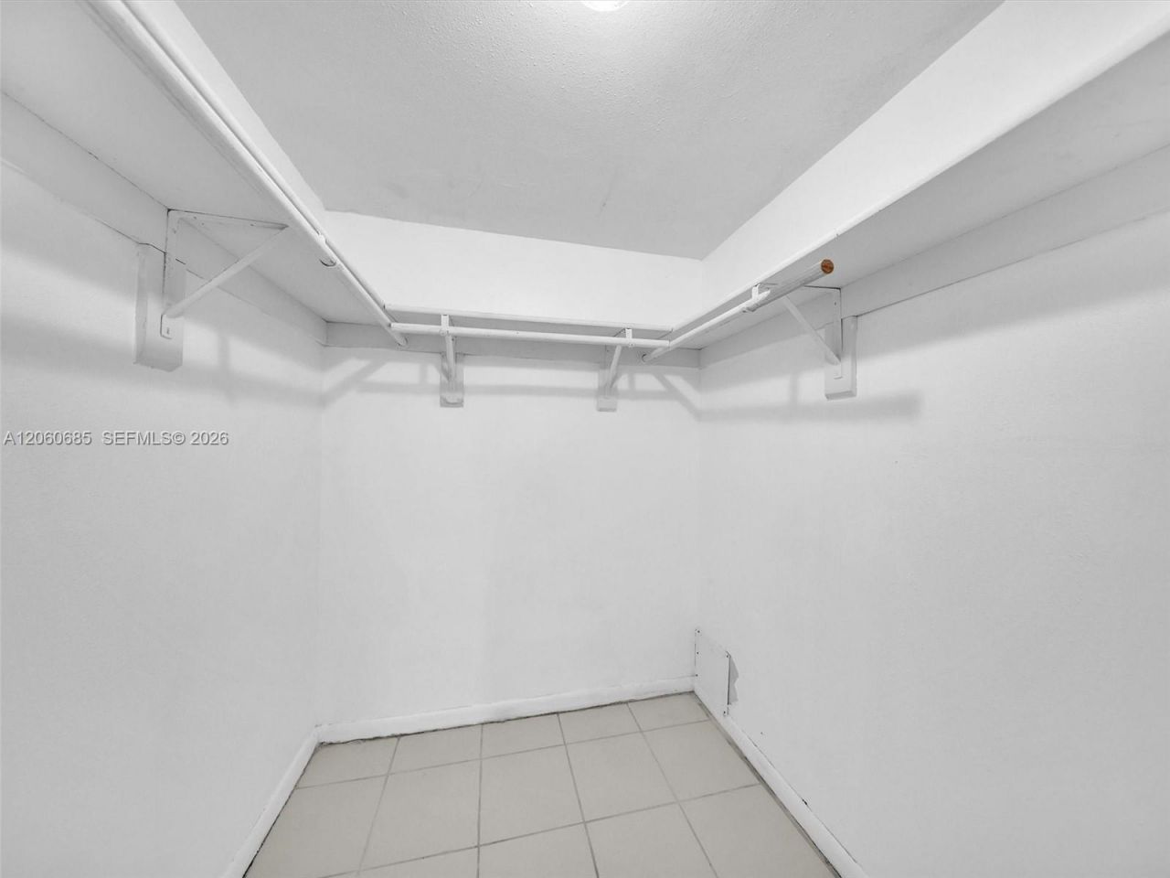 3070 NW 48th Ter, Unit 111, Lauderdale Lakes, FL 33313 Photo