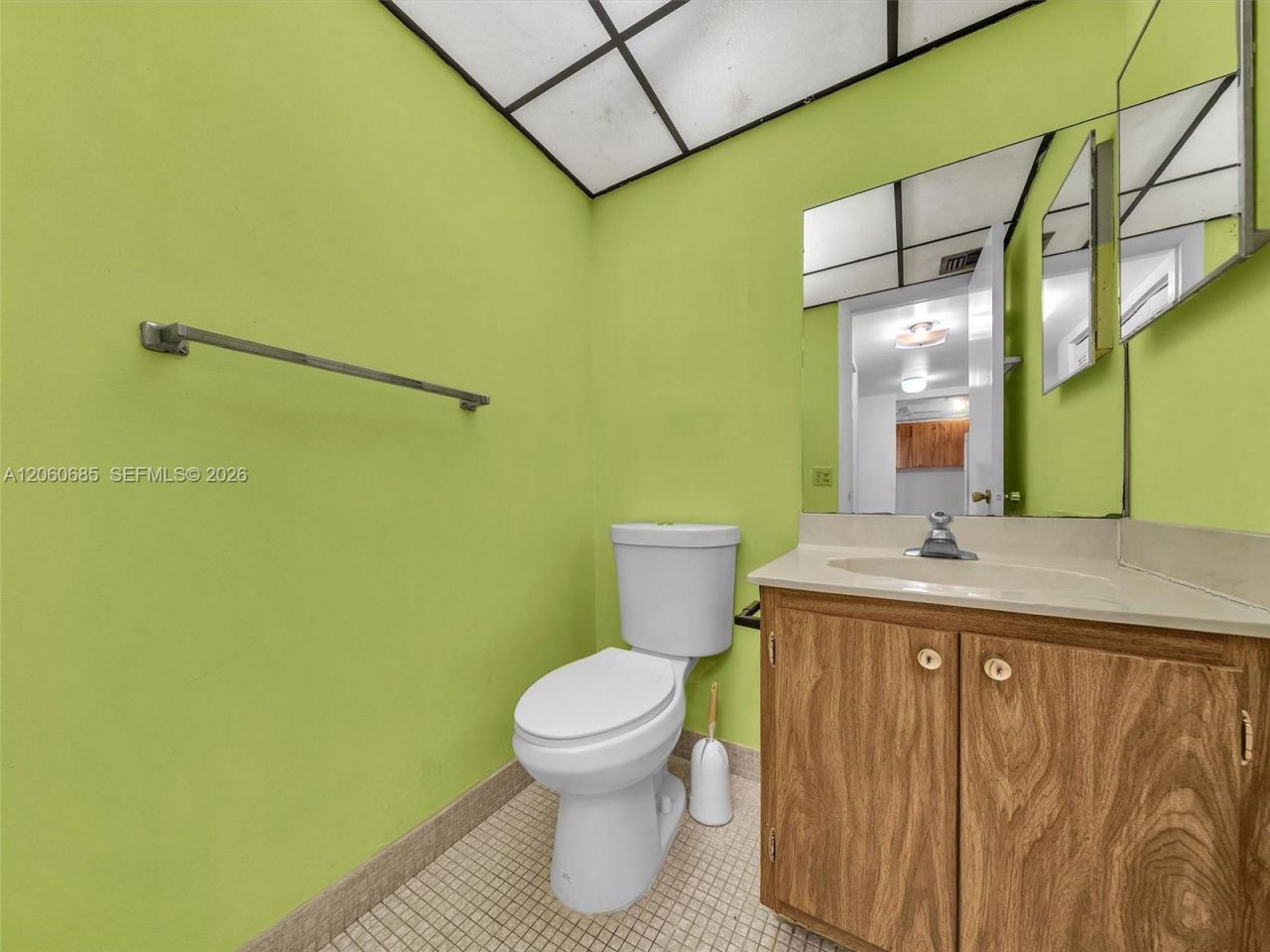 3070 NW 48th Ter, Unit 111, Lauderdale Lakes, FL 33313 Photo