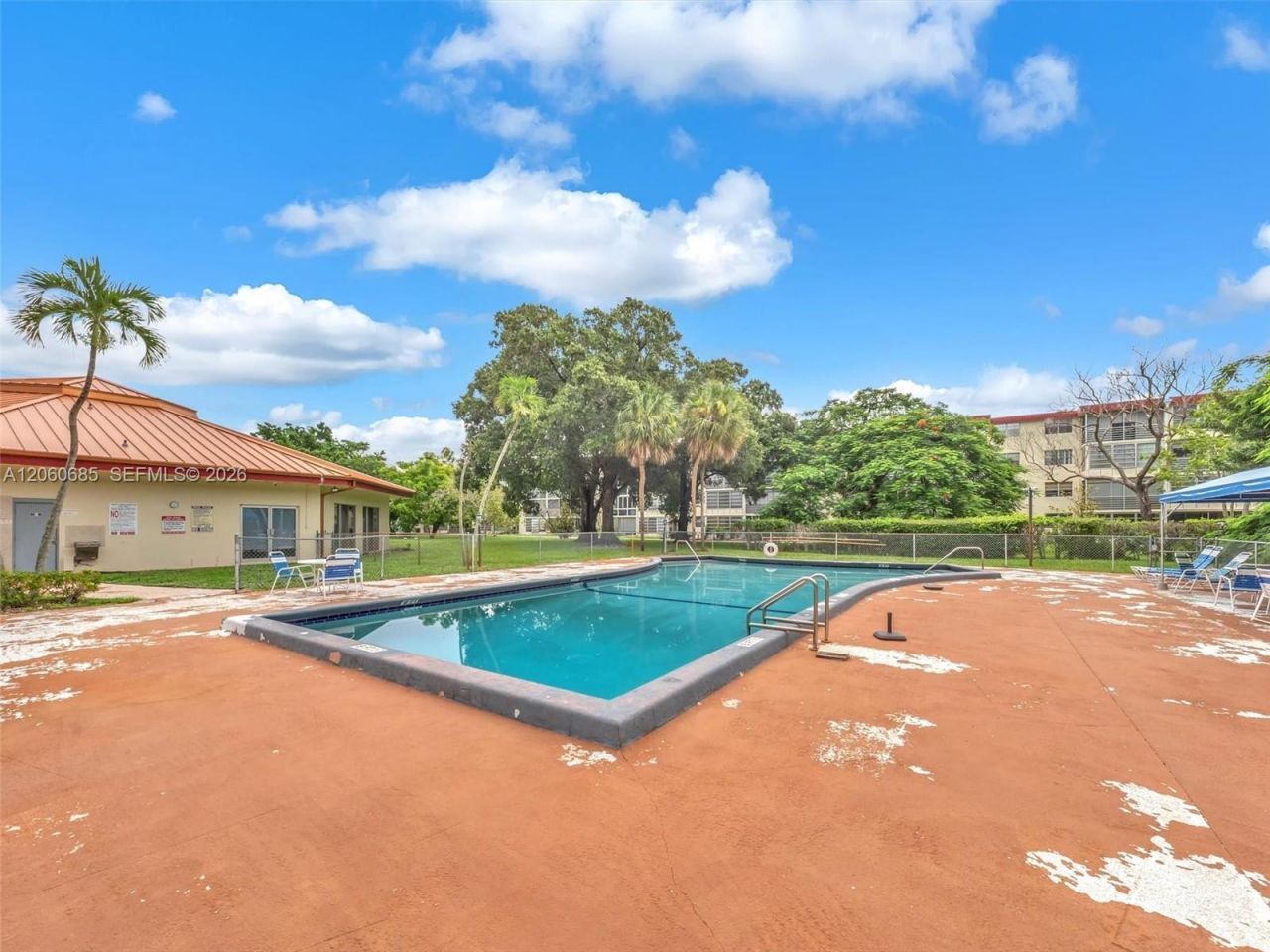3070 NW 48th Ter, Unit 111, Lauderdale Lakes, FL 33313 Photo