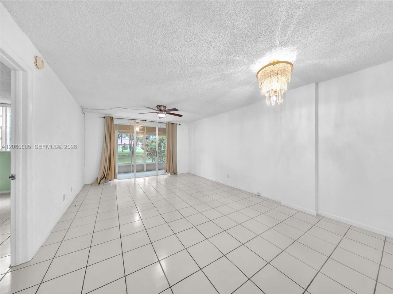3070 NW 48th Ter, Unit 111, Lauderdale Lakes, FL 33313 Photo