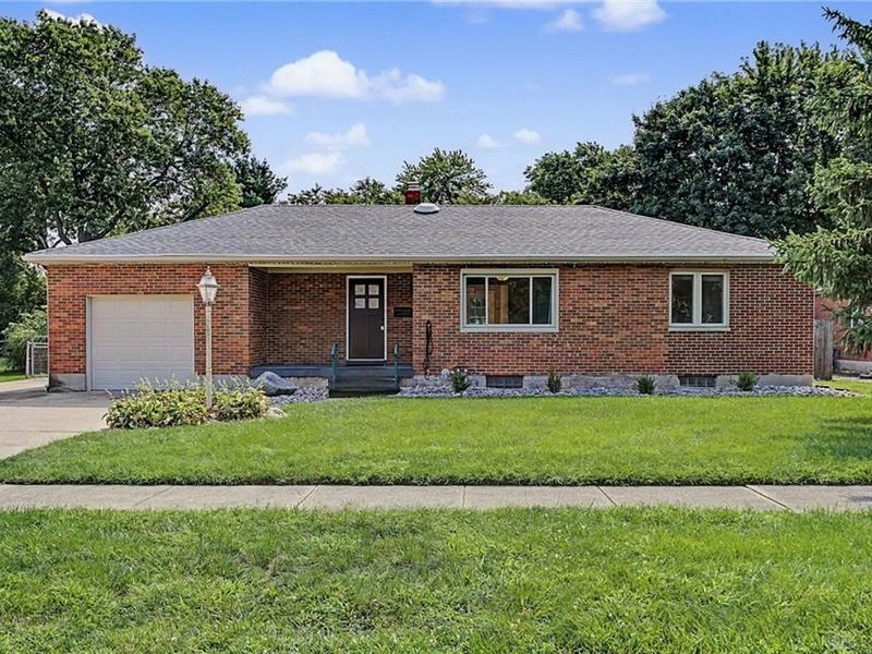 5350 Lindbergh Boulevard, West Carrollton, OH 45449 Photo 2