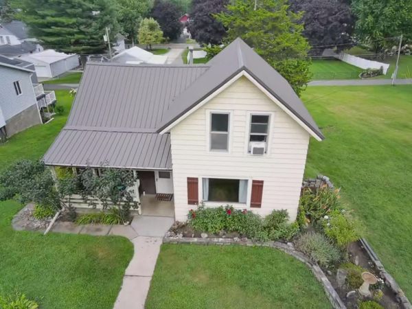 1543 Wabasha Avenue, Saint Charles, MN 55972