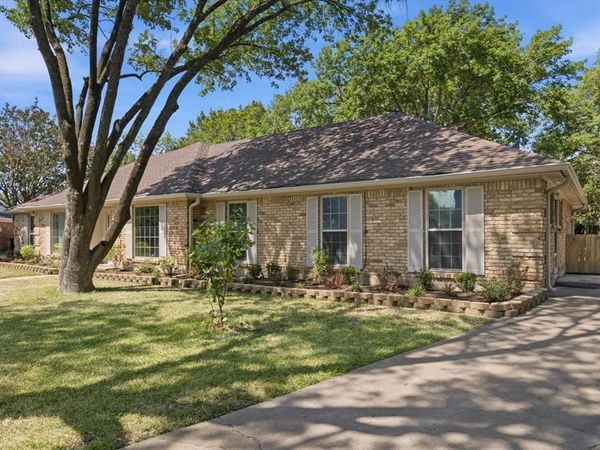 5709 Silver Lake Circle , Waco, TX 76710