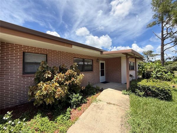 164 PINEWOOD AVENUE , CLEARWATER, FL 33765