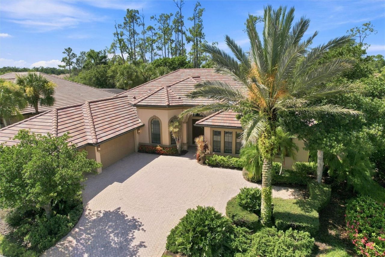 9295 Trieste Drive , Fort Myers, FL 33913 Photo