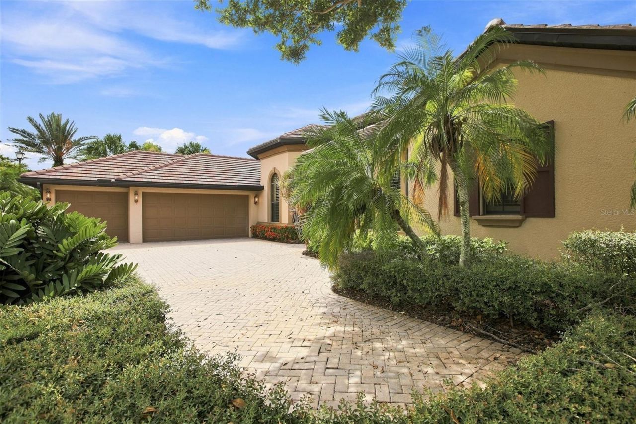 9295 Trieste Drive , Fort Myers, FL 33913 Photo