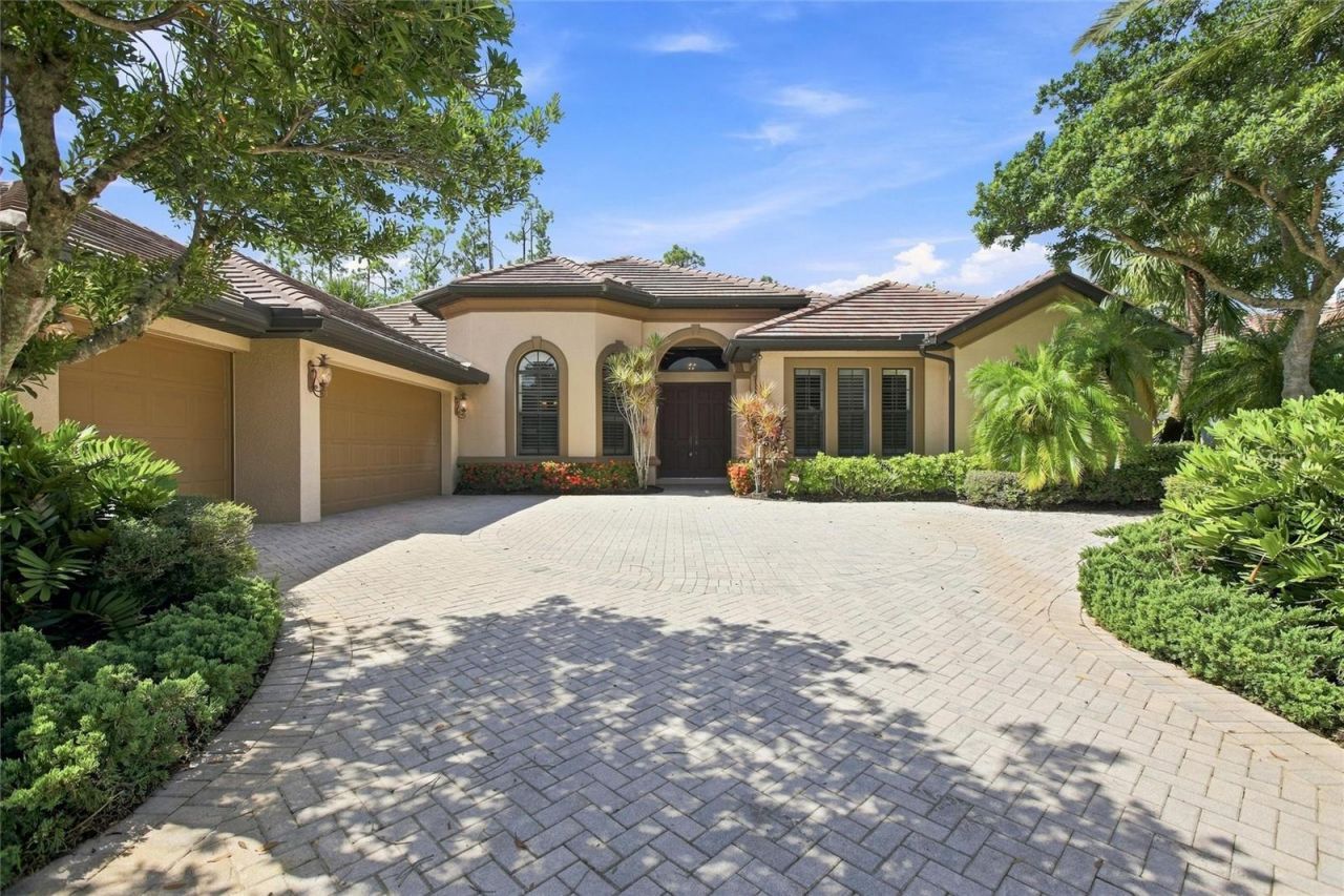 9295 Trieste Drive , Fort Myers, FL 33913 Photo